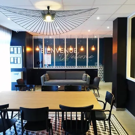 Little Sevigne Hotel 2*