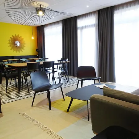 Little Sevigne Hotel 2*