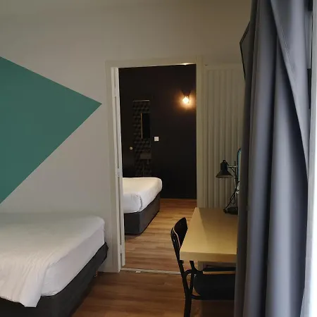 Hotel Little Sevigne 2*